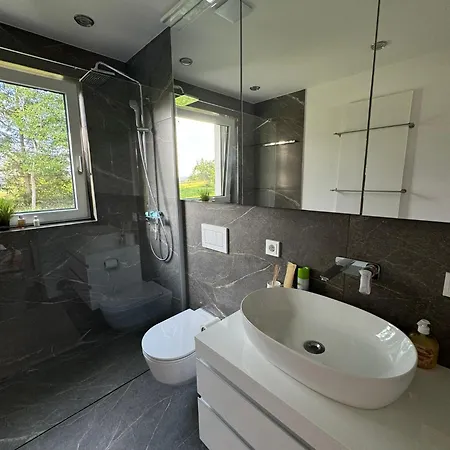 - Penthauswohnung Albblick, Traumhafter Ausblick, Ruhige Lage Διαμέρισμα Balingen